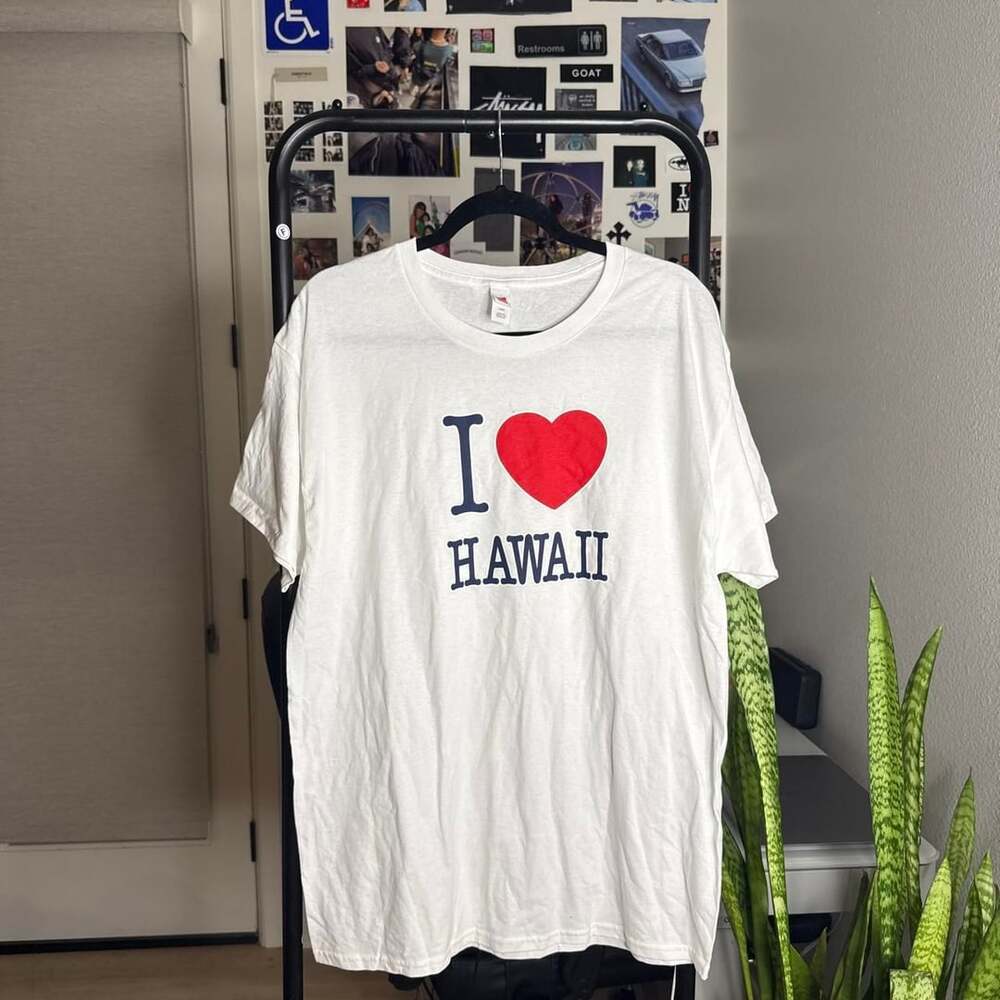 Hanes I Love Hawaii Graphic T-Shirt